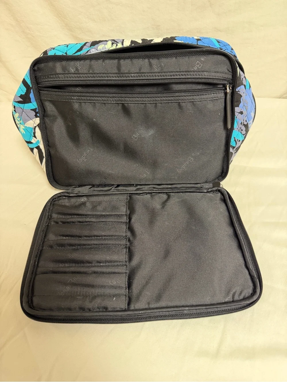 Vera Bradley go multicolor designed